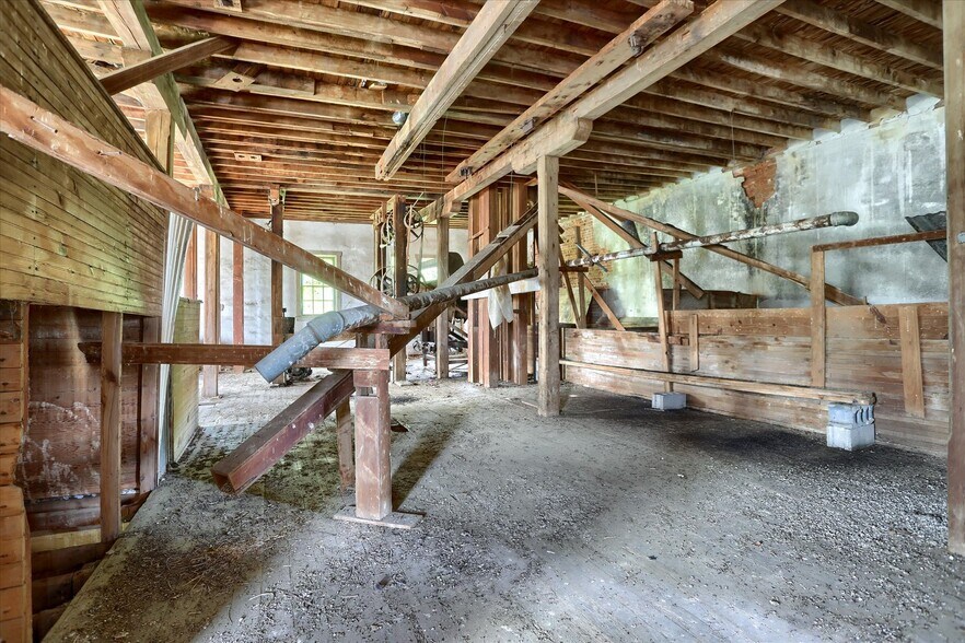 More Photos Of 1209 Mill Rd, Selinsgrove Industrial For Sale