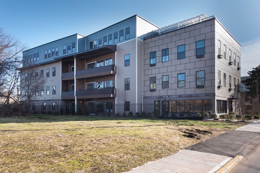 More Photos Of 22 Center St, Metuchen Apartments For Sale