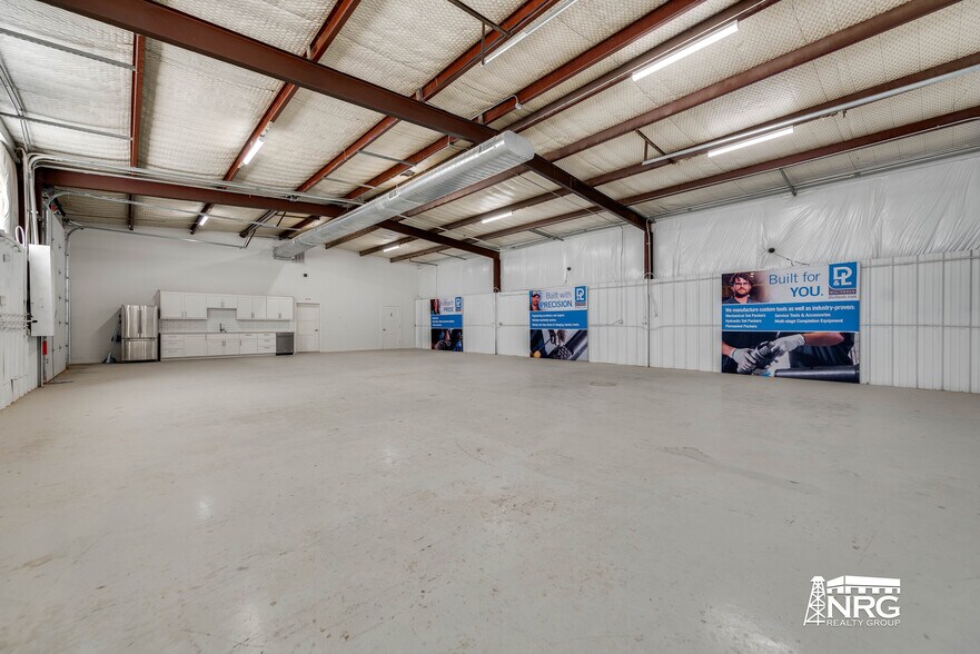 More Photos Of 1603 S Viceroy Ave, Odessa Warehouse For Sale