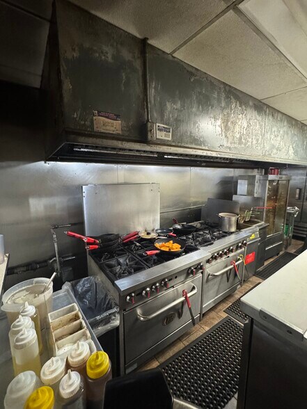 More Photos Of 1126 Northampton St, Easton Storefront Retail Residential For Sale