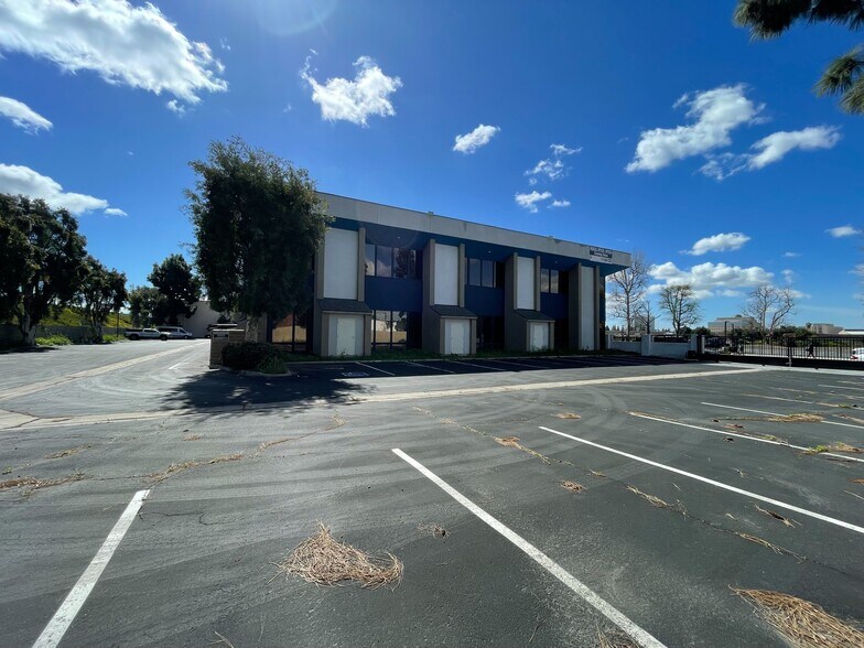 More Photos Of 171 S Anita Dr, Orange Medical For Lease