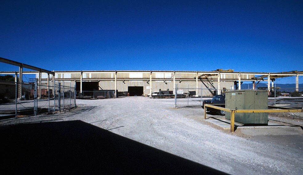 More Photos Of 452-456 W Valley Blvd, Rialto Manufacturing For Lease