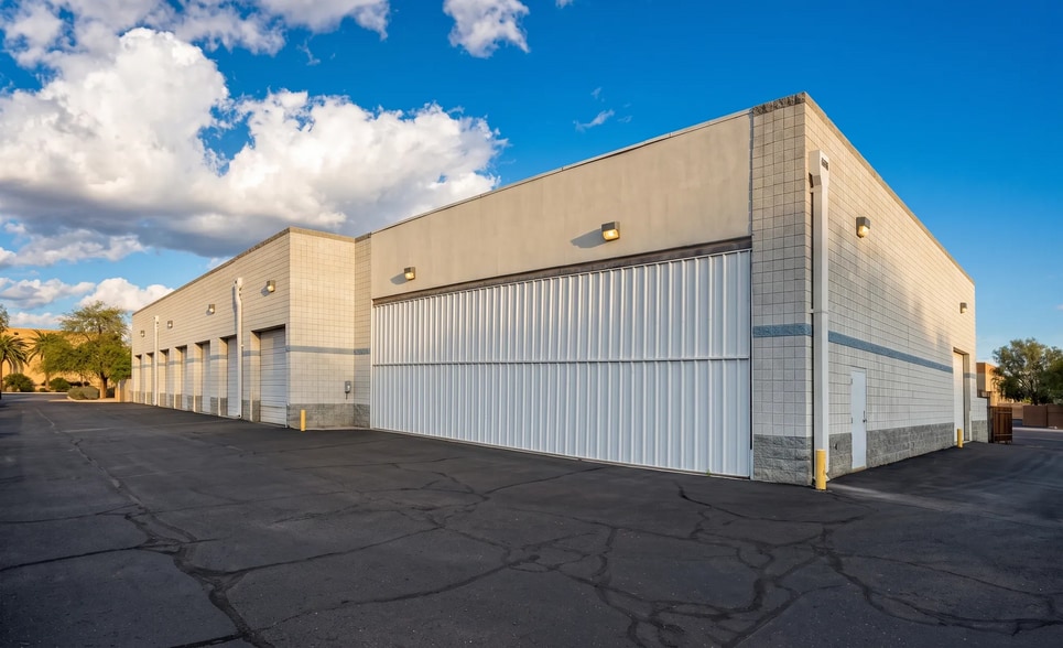 More Photos Of 300 S 79th St, Chandler Service For Lease