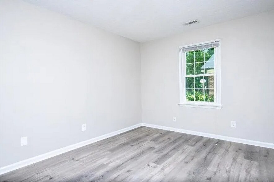 More Photos Of 520 Suburb St, Rocky Mount Apartments For Sale