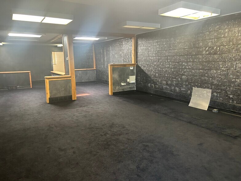 More Photos Of 420 S Federal Blvd, Denver Office For Sale