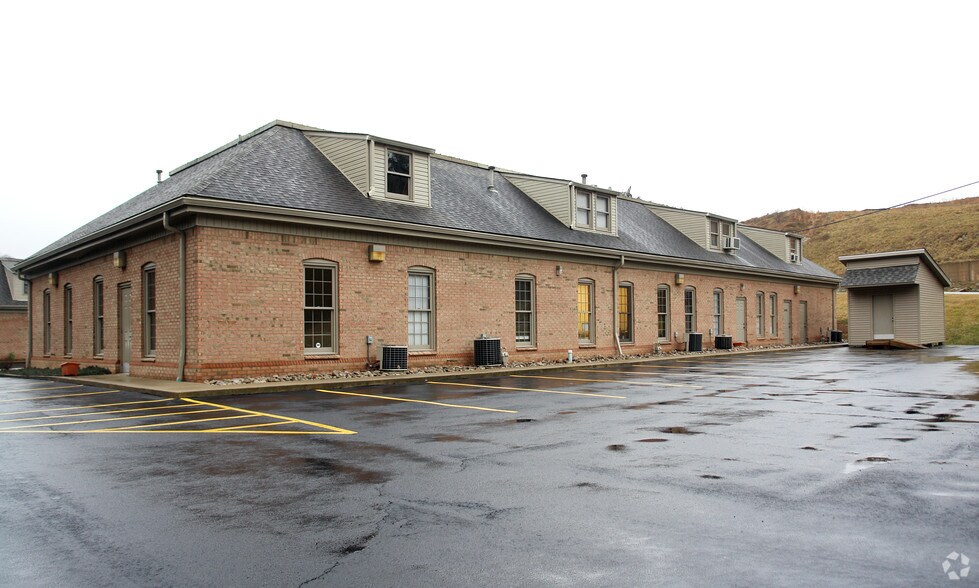 More Photos Of 300 Prestige Park Dr, Hurricane Office For Lease