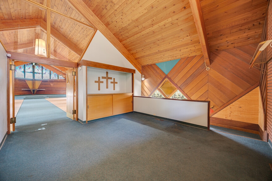 More Photos Of 1003 Liberty Ln, Pueblo Religious Facility For Sale