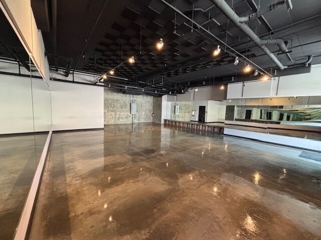 More Photos Of 416 E Broadway, Glendale Apartments For Lease