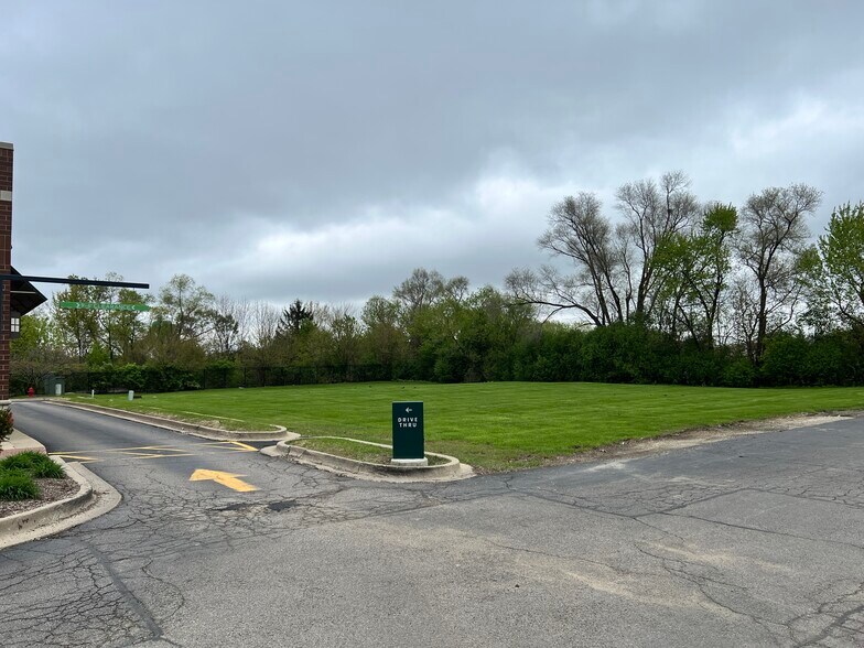More Photos Of 60 E Belvidere Rd, Hainesville Land For Sale