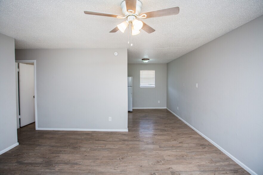 More Photos Of 7410 Quaker Ave, Lubbock Apartments For Sale