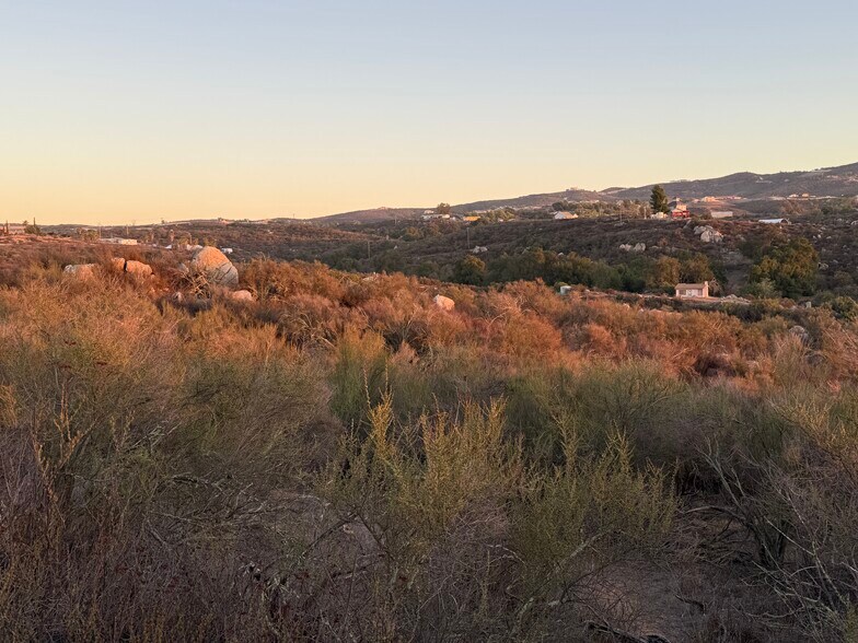 More Photos Of 39280.5 Calle Breve, Temecula Land For Sale