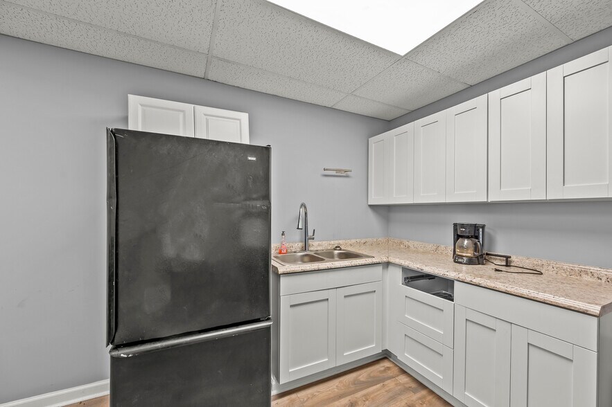 More Photos Of 1120 N Main St, Randleman Warehouse For Sale