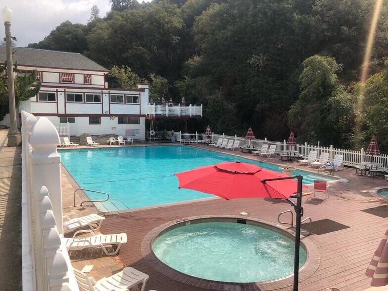More Photos Of 42177 Hot Springs Dr, California Hot Springs Hotel For Sale