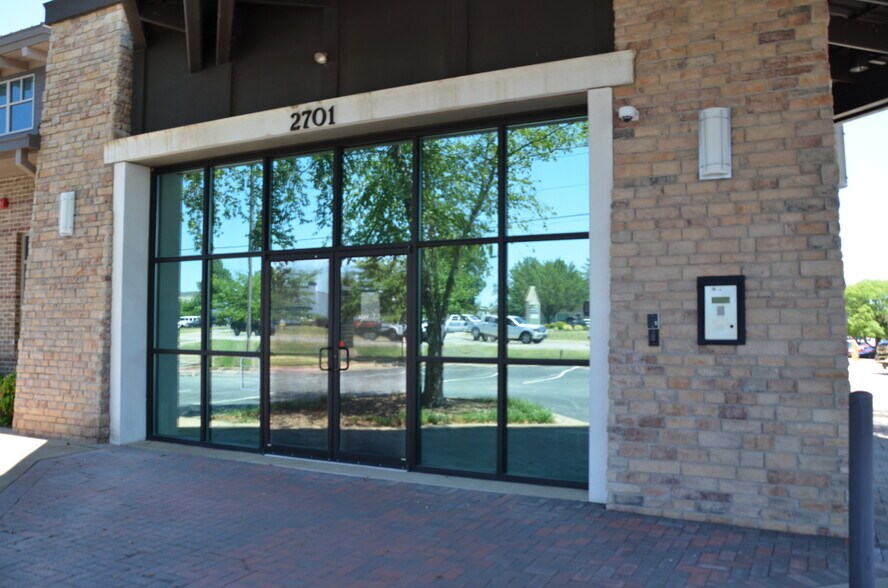More Photos Of 2701 SE J St, Bentonville Loft Creative Space For Lease