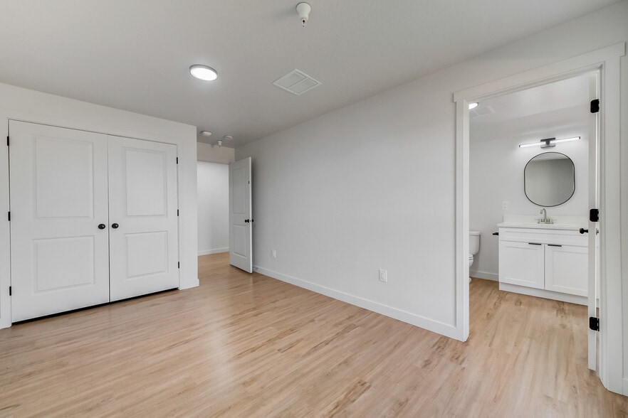 More Photos Of 404 E 5600 S, Salt Lake City Apartments For Sale