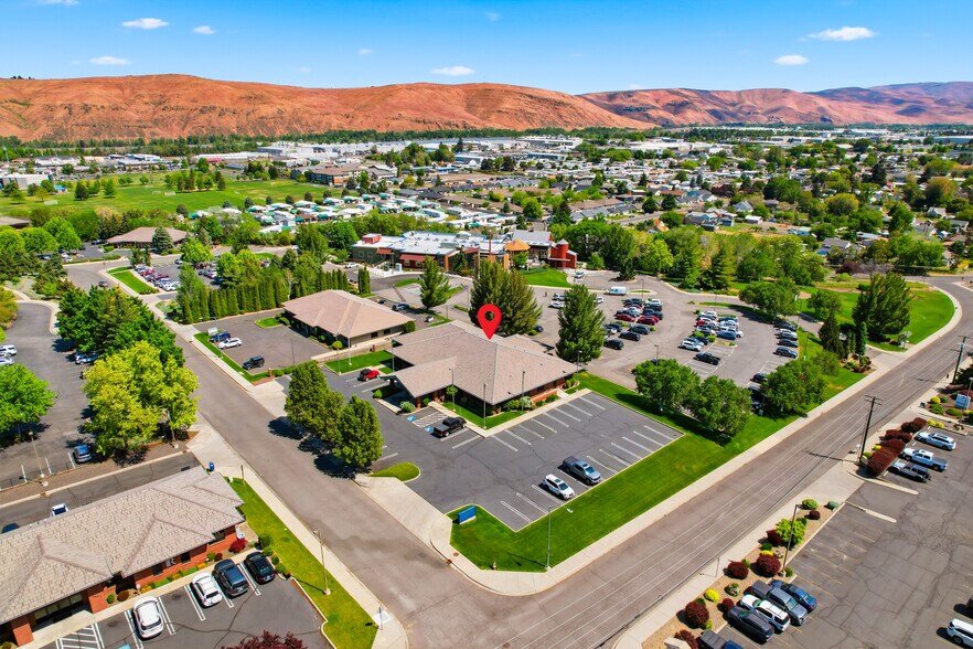 Primary Photo Of 801 N 39th Ave, Yakima Office For Sale