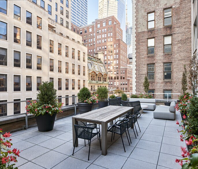 More Photos Of 530 Fifth Ave, New York Office For Lease