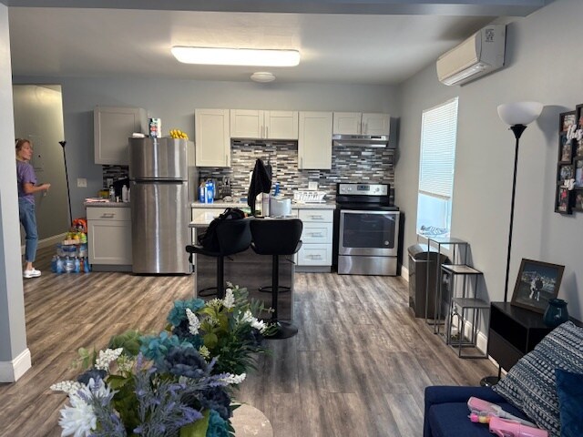 More Photos Of 757 W Main St, Rochester Multifamily For Sale