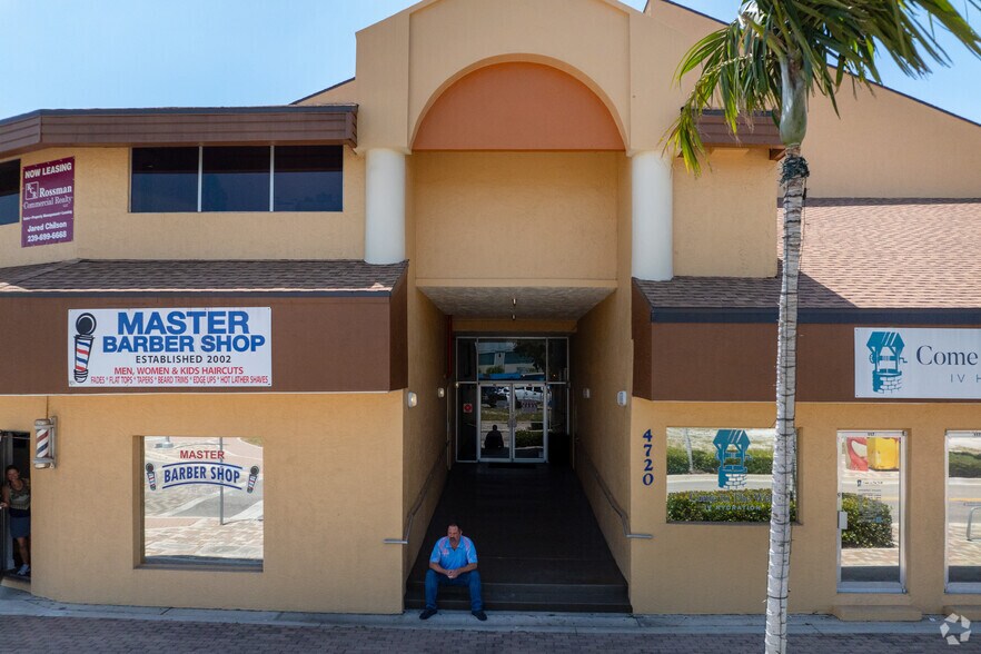 More Photos Of 4720-4730 SE 15th Ave, Cape Coral Storefront Retail Office For Lease