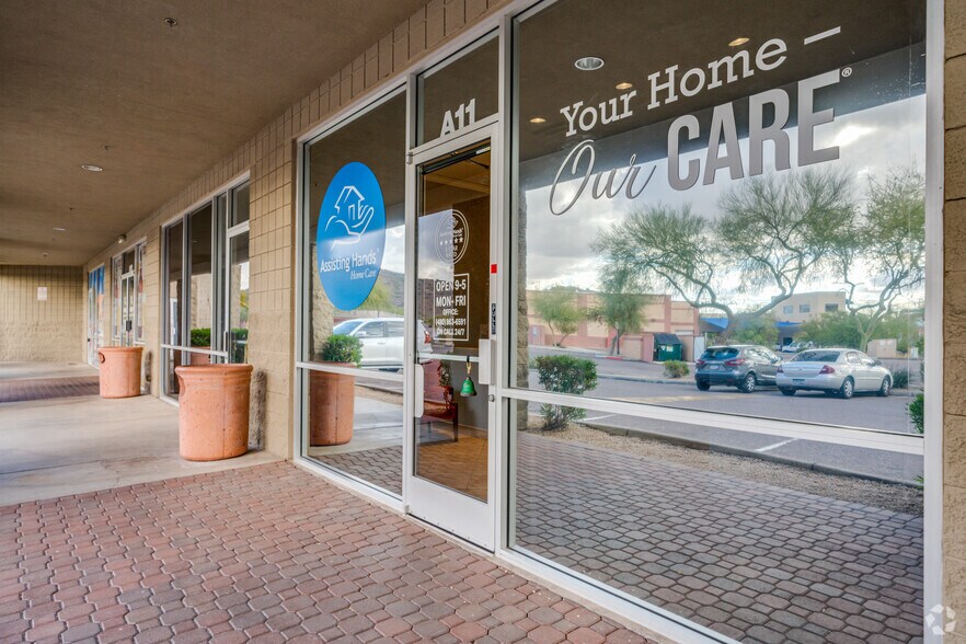 More Photos Of 21043 N Cave Creek Rd, Phoenix Storefront For Sale