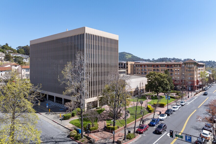 More Photos Of 1000 4th St, San Rafael Coworking Space