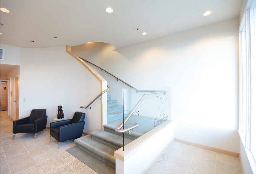 More Photos Of 599 Bridgeway, Sausalito Office For Lease