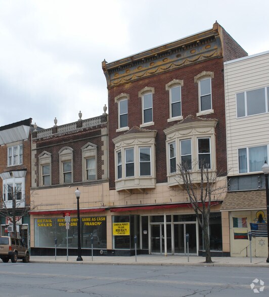 More Photos Of 14-20 N Main St, Shenandoah Office For Sale