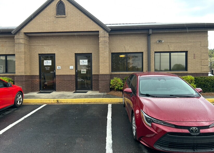 More Photos Of 3030 McEver Rd, Gainesville Medical For Sale