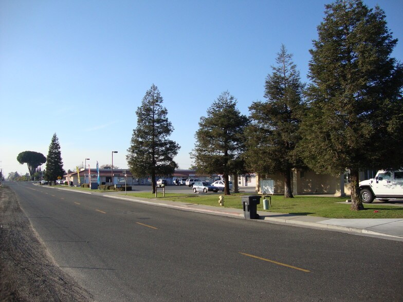 More Photos Of 2275 F St, Livingston Medical For Lease