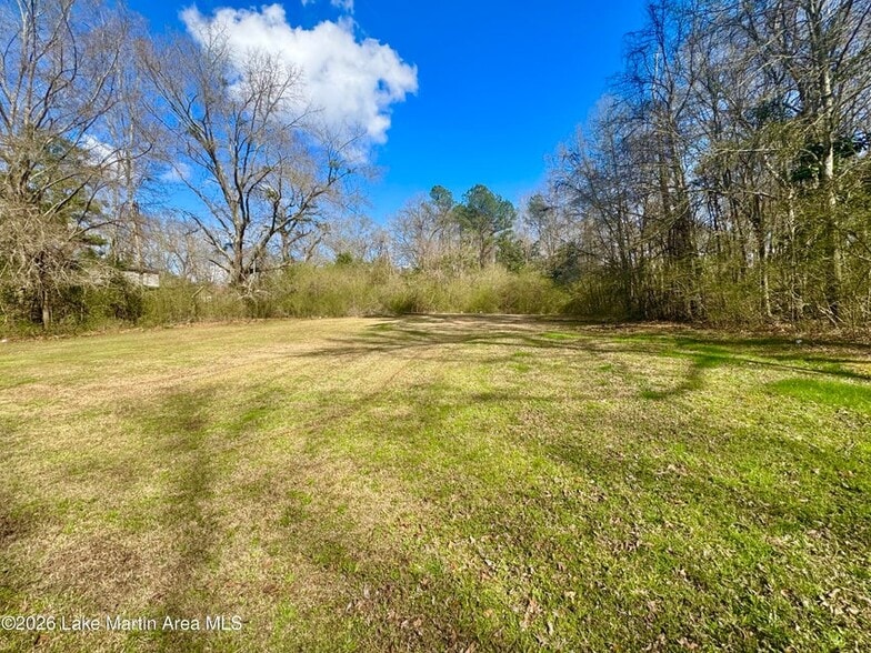 More Photos Of 835 Marshall St, Alexander City Specialty For Sale