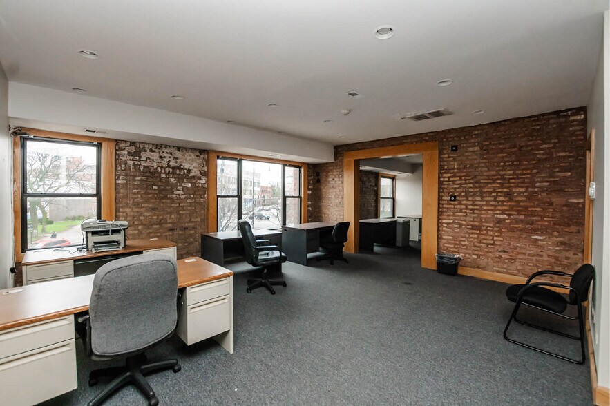 More Photos Of 2821-2823 N Milwaukee Ave, Chicago Storefront For Sale