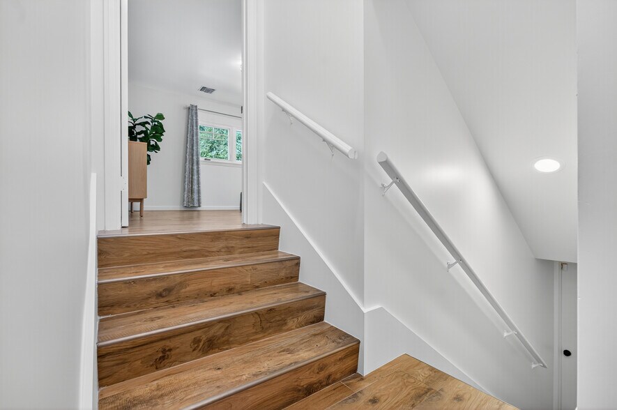 More Photos Of , Tujunga Multifamily For Sale