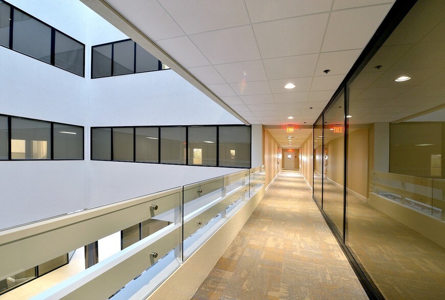 More Photos Of 4901 NW 17th Way, Fort Lauderdale Office For Lease