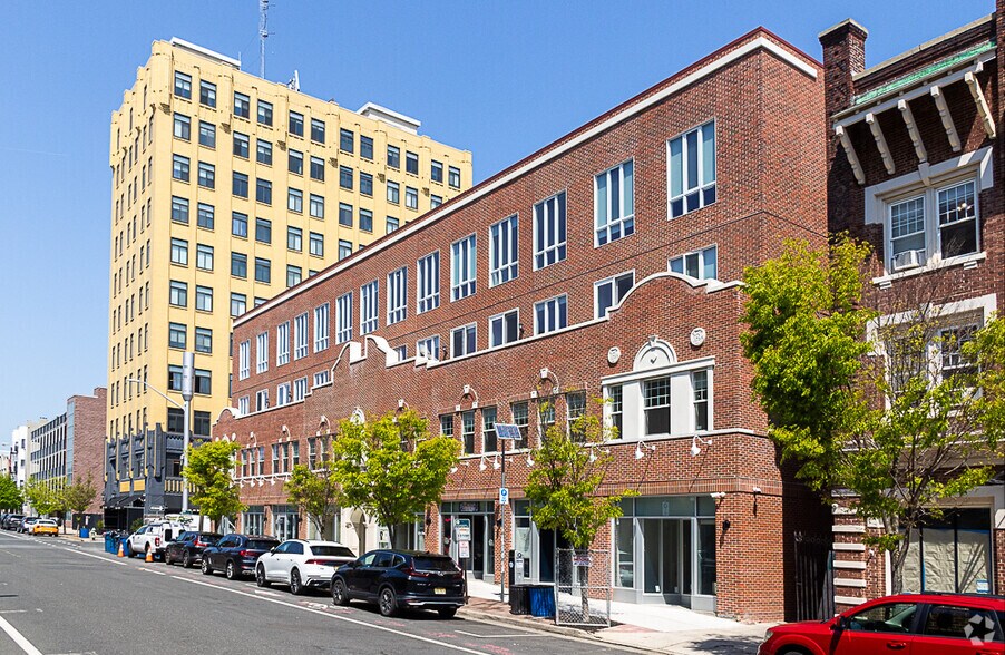 More Photos Of 527 Bangs Ave, Asbury Park Apartments For Lease