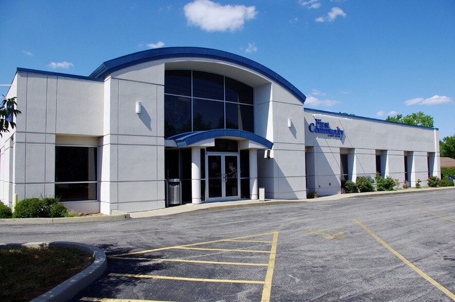 More Photos Of 801 Lincoln Hwy, Fairview Heights Office For Lease