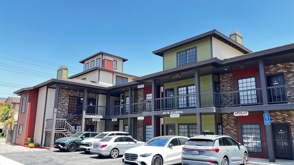 Primary Photo Of 905 S Lake St, Burbank Office For Lease