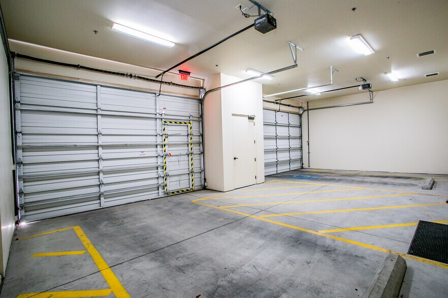 More Photos Of 521 S 3rd St, Las Vegas Office For Sale