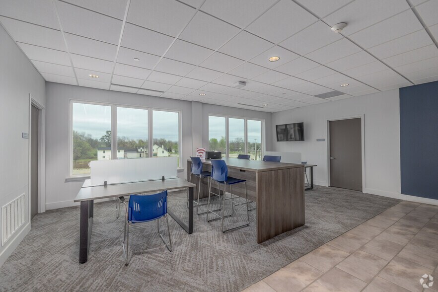 More Photos Of 305 N Main St, Broken Arrow Apartments For Lease