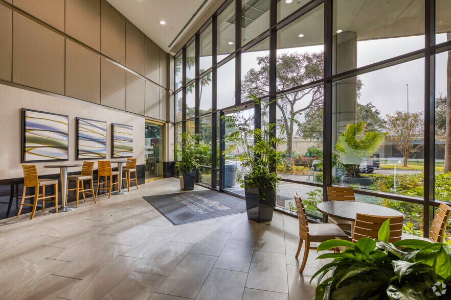 More Photos Of 4350 W Cypress St, Tampa Office For Lease