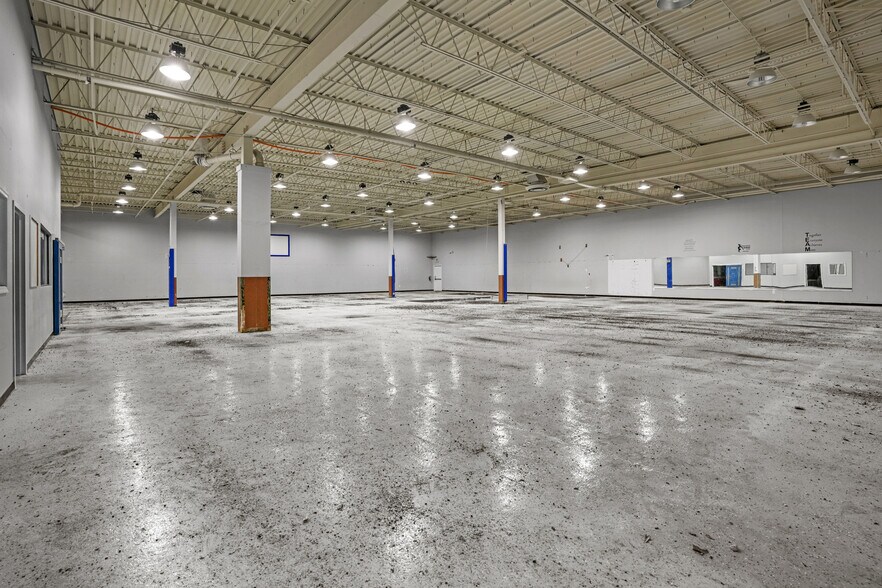 More Photos Of 21882 F D R Blvd, Lexington Park Movie Theatre For Lease