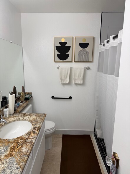 More Photos Of 43903 Kennsington Pl, Lancaster Healthcare For Sale