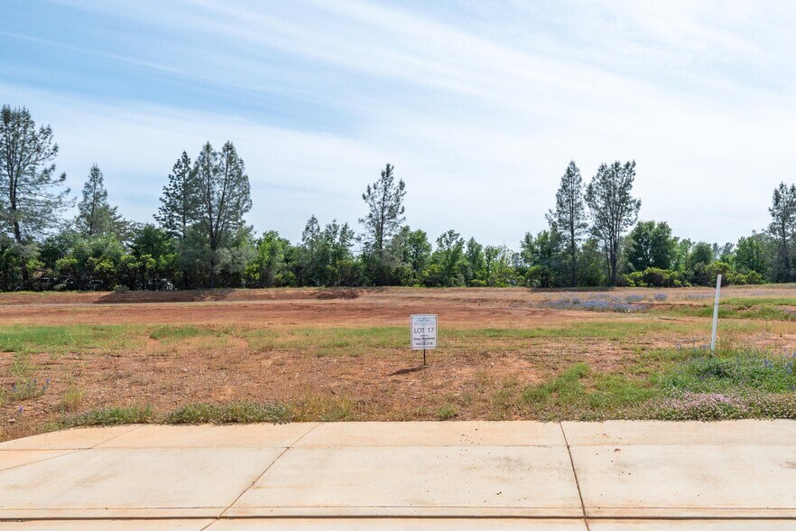 More Photos Of Airport Rd @ Rancho Rd, Redding Land For Sale
