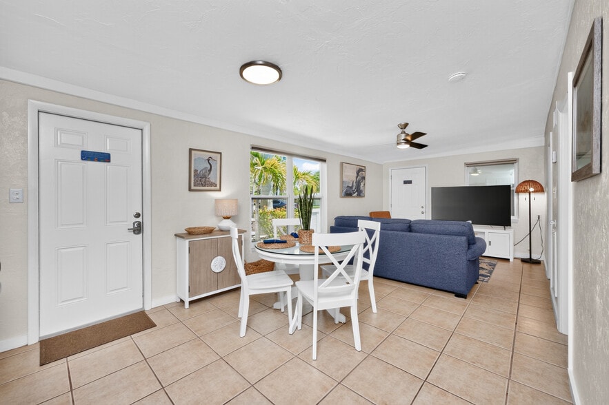 More Photos Of 1130 Gulf Blvd, Englewood Apartments For Sale