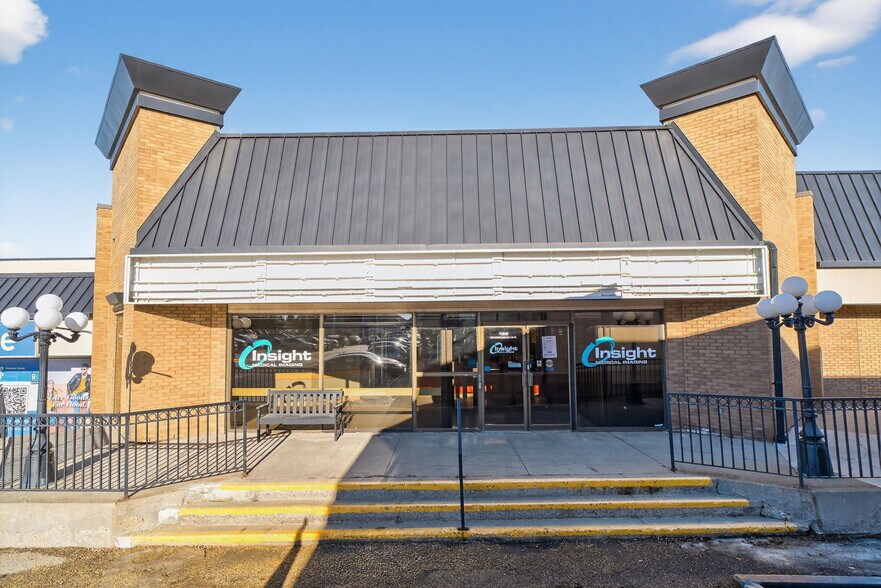 Primary Photo Of 136 Athabascan Av, Sherwood Park General Retail For Lease