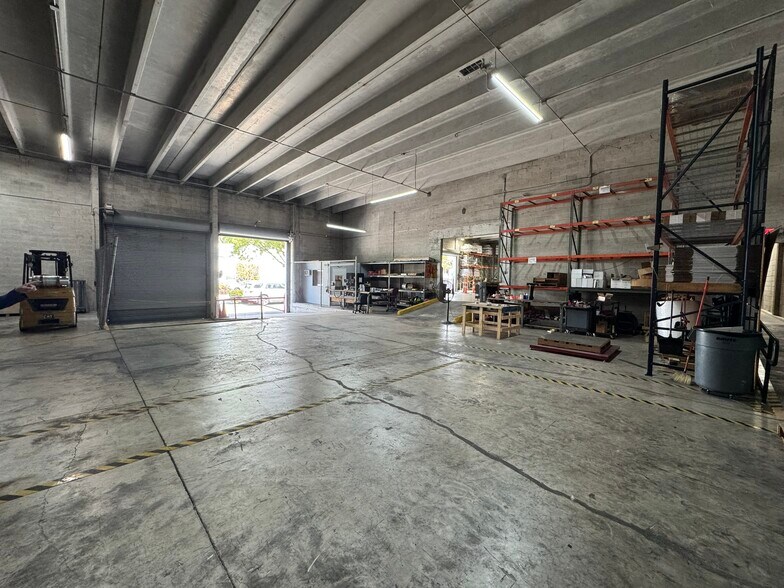 More Photos Of 2001 NW 93rd Ave, Miami Warehouse For Sale