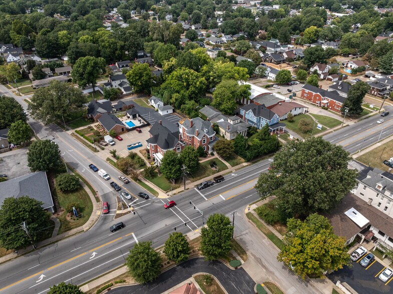 More Photos Of 1542 Frederica St, Owensboro Office Residential For Sale