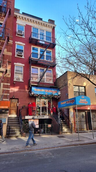 More Photos Of 146 W 4th St, New York Multifamily For Sale