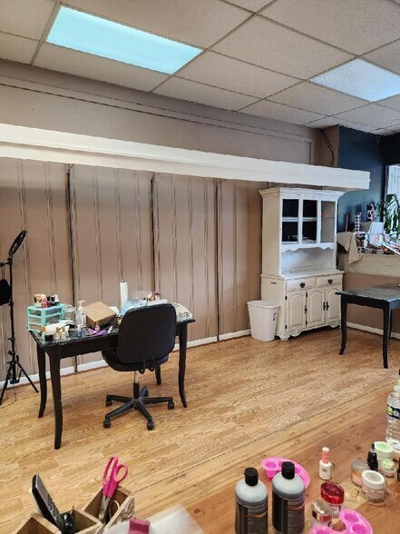 More Photos Of 1517-1525 Front St, Richlands Storefront Retail Residential For Sale