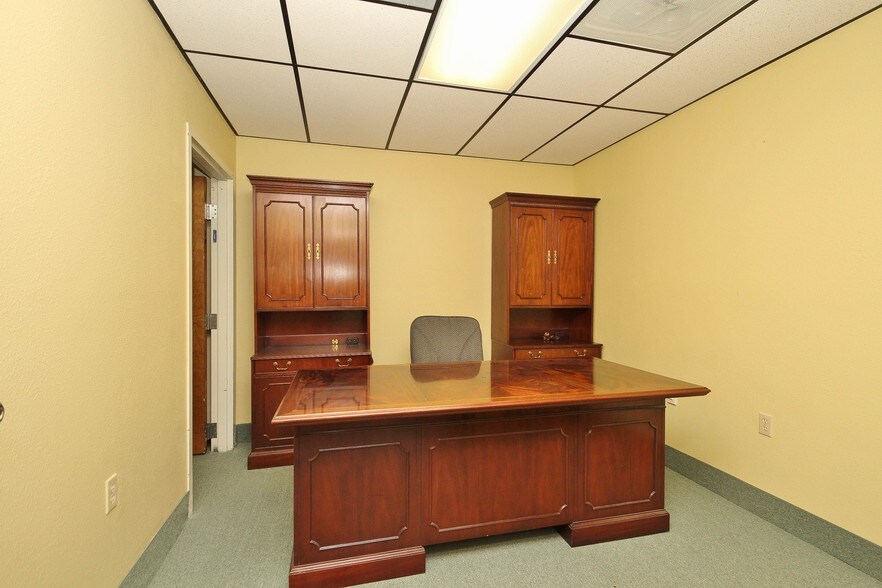 More Photos Of 36739 County Road 52, Dade City Medical For Lease