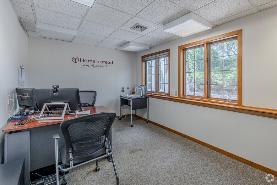 More Photos Of 384 Merrow Rd, Tolland Medical For Lease